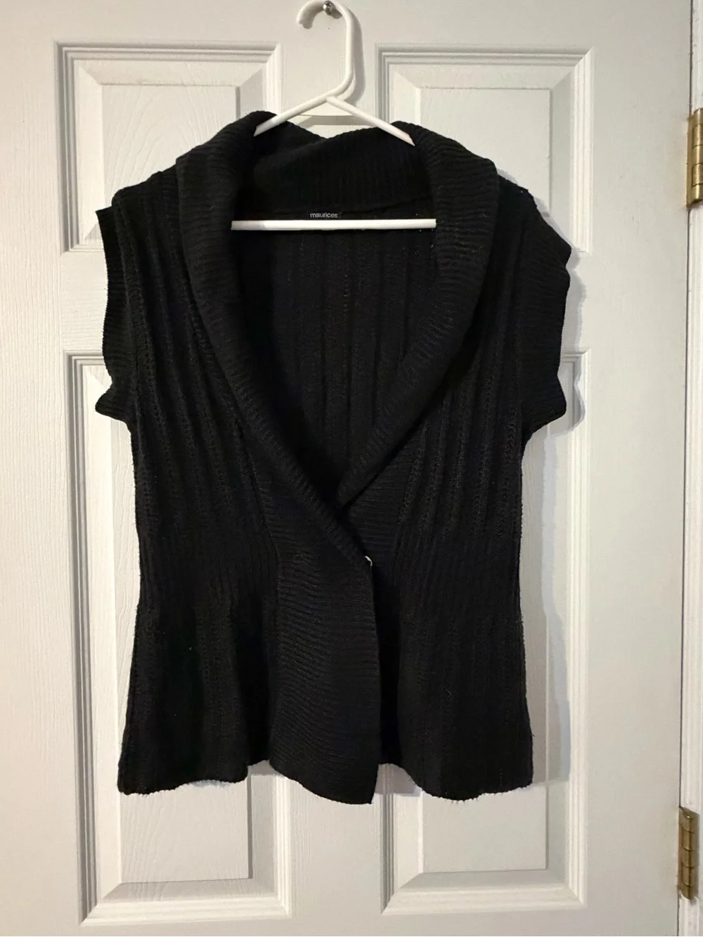 Women’s Maurice’s Vintage Black Sleeveless Rib-Knit Shawl-Collar Sweater Vest M